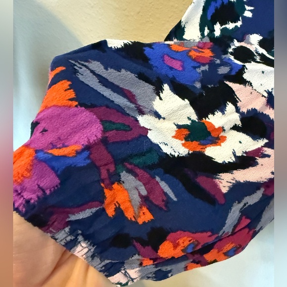 Everly Colorful Floral Long Sleeve Romper size small - Picture 4 of 7